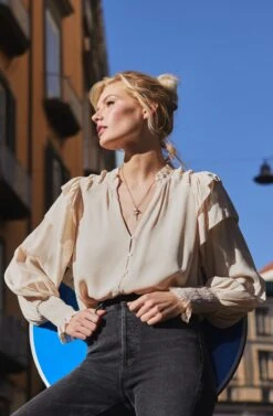 Rashida Top -Chic Ladies Wear Shop 200304 ASTR Napoli 2664 2