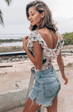 Double Ruffle Off The Shoulder Rib Bodysuit 19 Double Ruffle Off The Shoulder Rib Bodysuit -Chic Ladies Wear Shop A58A3930