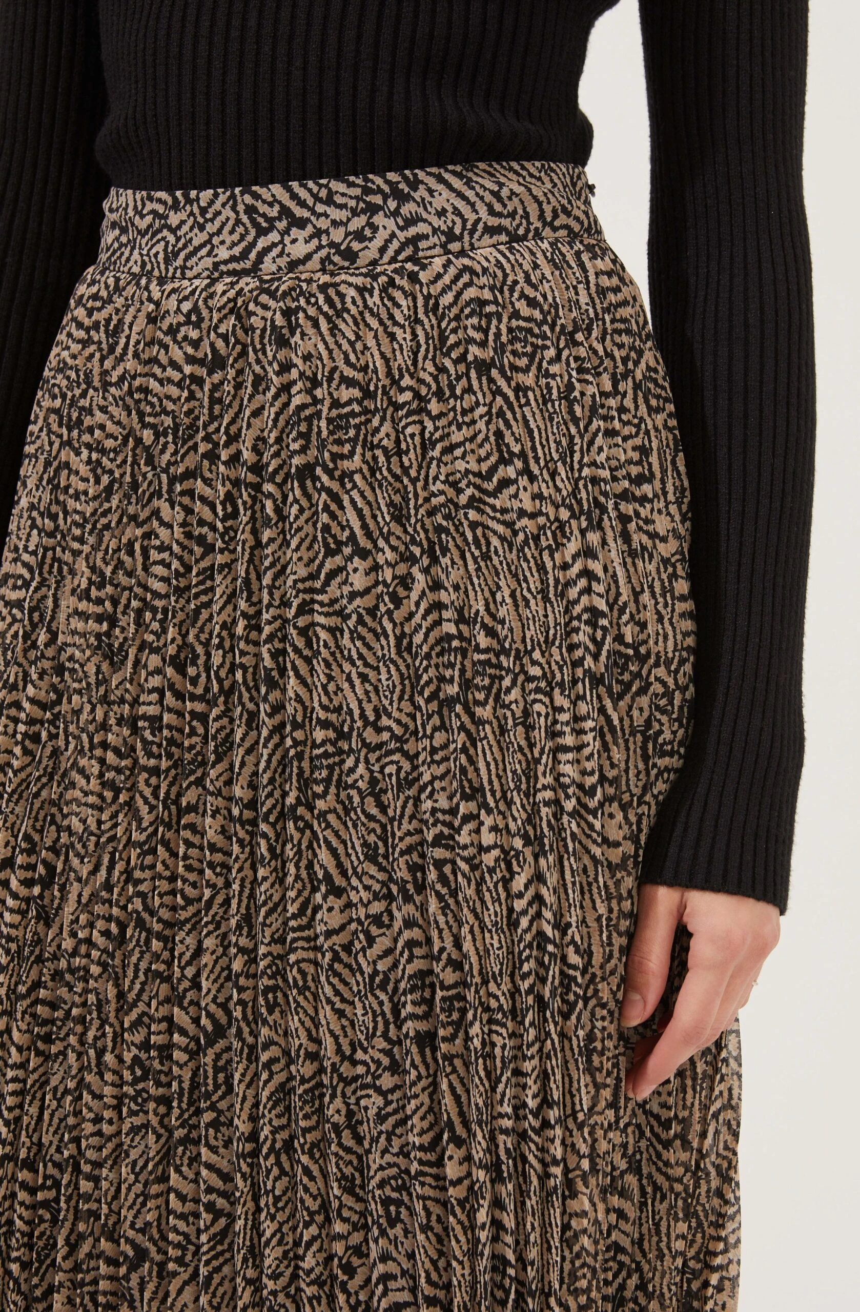 Animal Instinct Pleated Midi Skirt 5 Animal Instinct Pleated Midi Skirt - Image 3