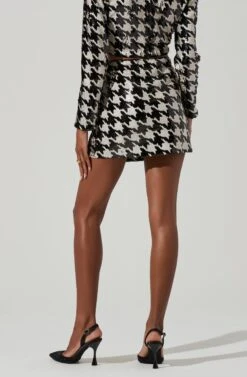 Darby Sequin Houndstooth Mini Skirt -Chic Ladies Wear Shop ACS9104 BLACKWHITE 3