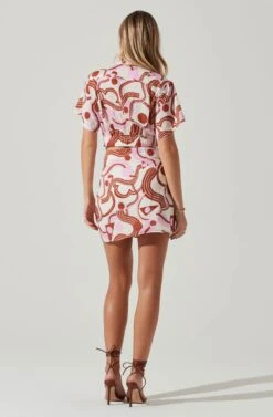 Oriana Abstract Print Mini Skirt -Chic Ladies Wear Shop ACS9117 BROWNPINKGEO 4