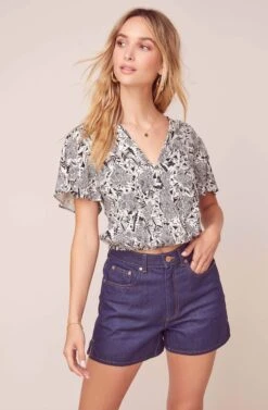 Jules Wrap Top
