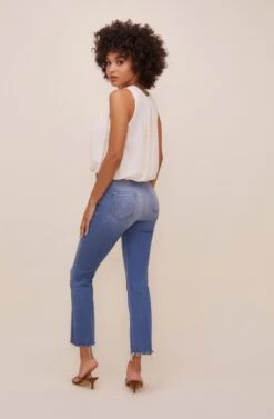 Georgina Sleeveless V Neck Top -Chic Ladies Wear Shop ACT16608 IVORY 61