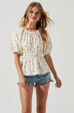Vendetti Floral Cutout Puff Sleeve Top