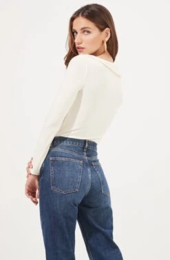 Iggy Twist Front Long Sleeve Bodysuit -Chic Ladies Wear Shop ACT16871 OFFWHITE 2