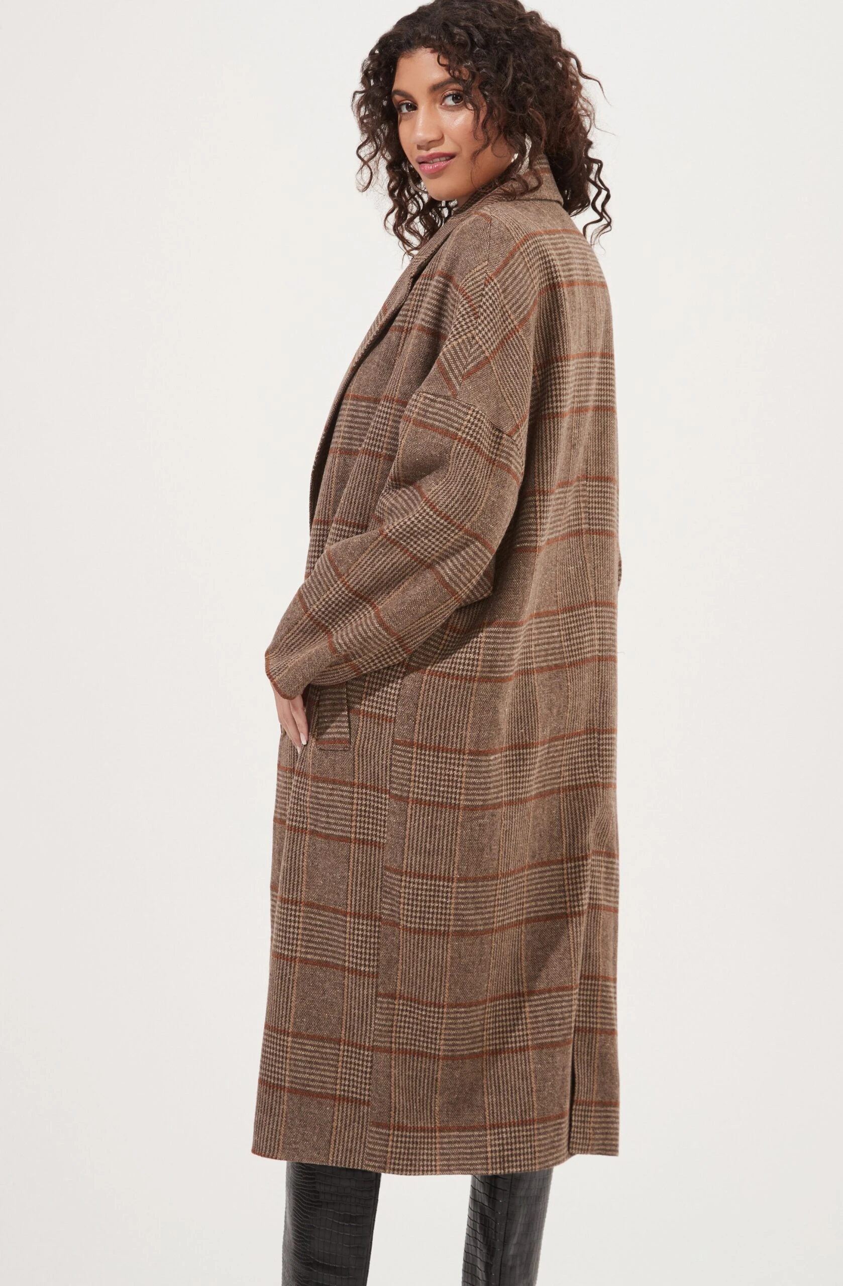 Dalary Plaid Oversized Coat 4 Dalary Plaid Oversized Coat - Image 2