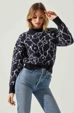 Saira Abstract Floral Sweater -Chic Ladies Wear Shop ACT17330L NAVYCREAM 3