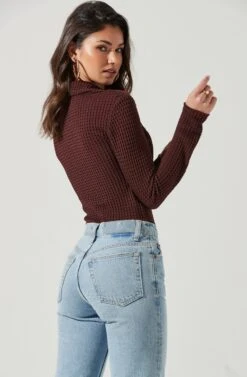 Lamora Waffle Knit Ruched Button Down Top -Chic Ladies Wear Shop ACT17338 BROWN 0226 1