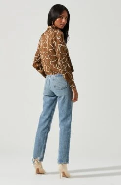 Yesenia Abstract Print Button Down Top -Chic Ladies Wear Shop ACT17347 BROWNIVORYMULTI 1038 403907e4 86e1 4752 9653 74e026423637