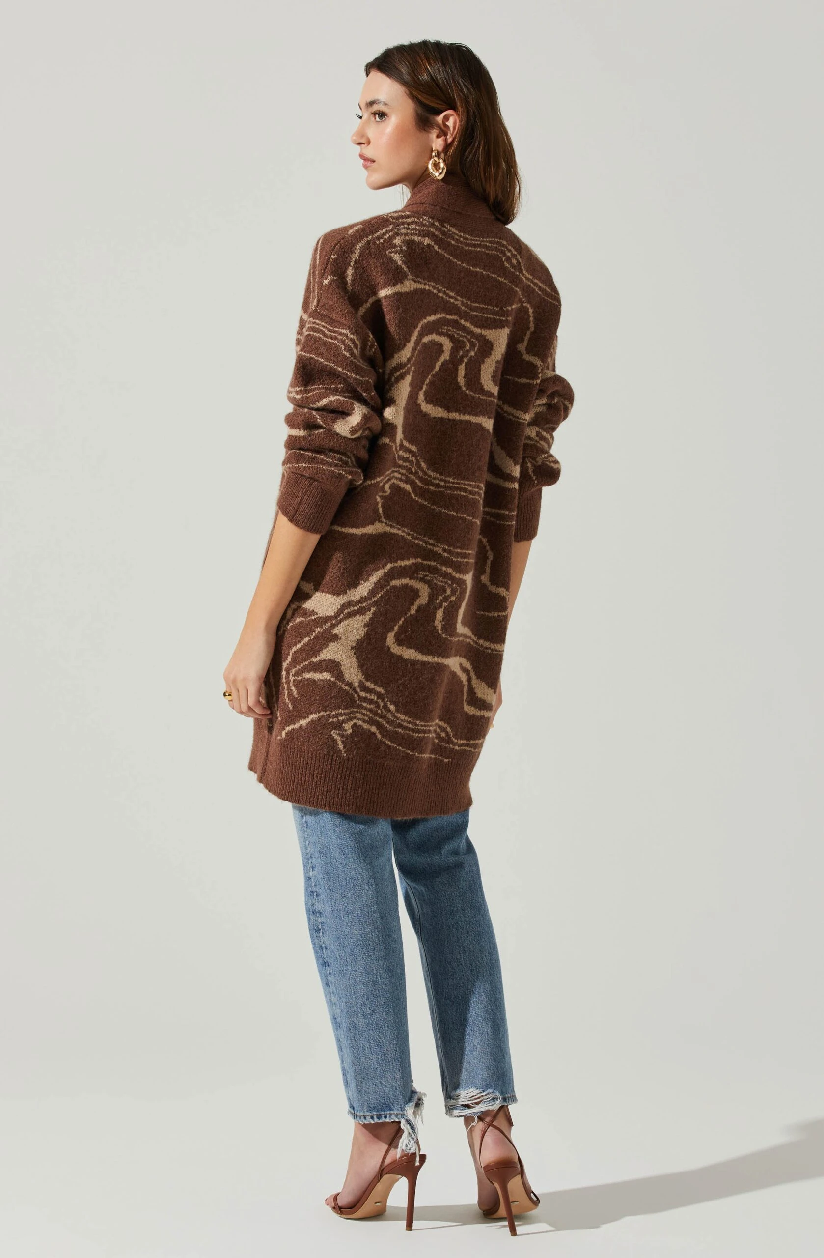 Vada Abstract Swirl Oversized Sweater 7 Vada Abstract Swirl Oversized Sweater - Image 5