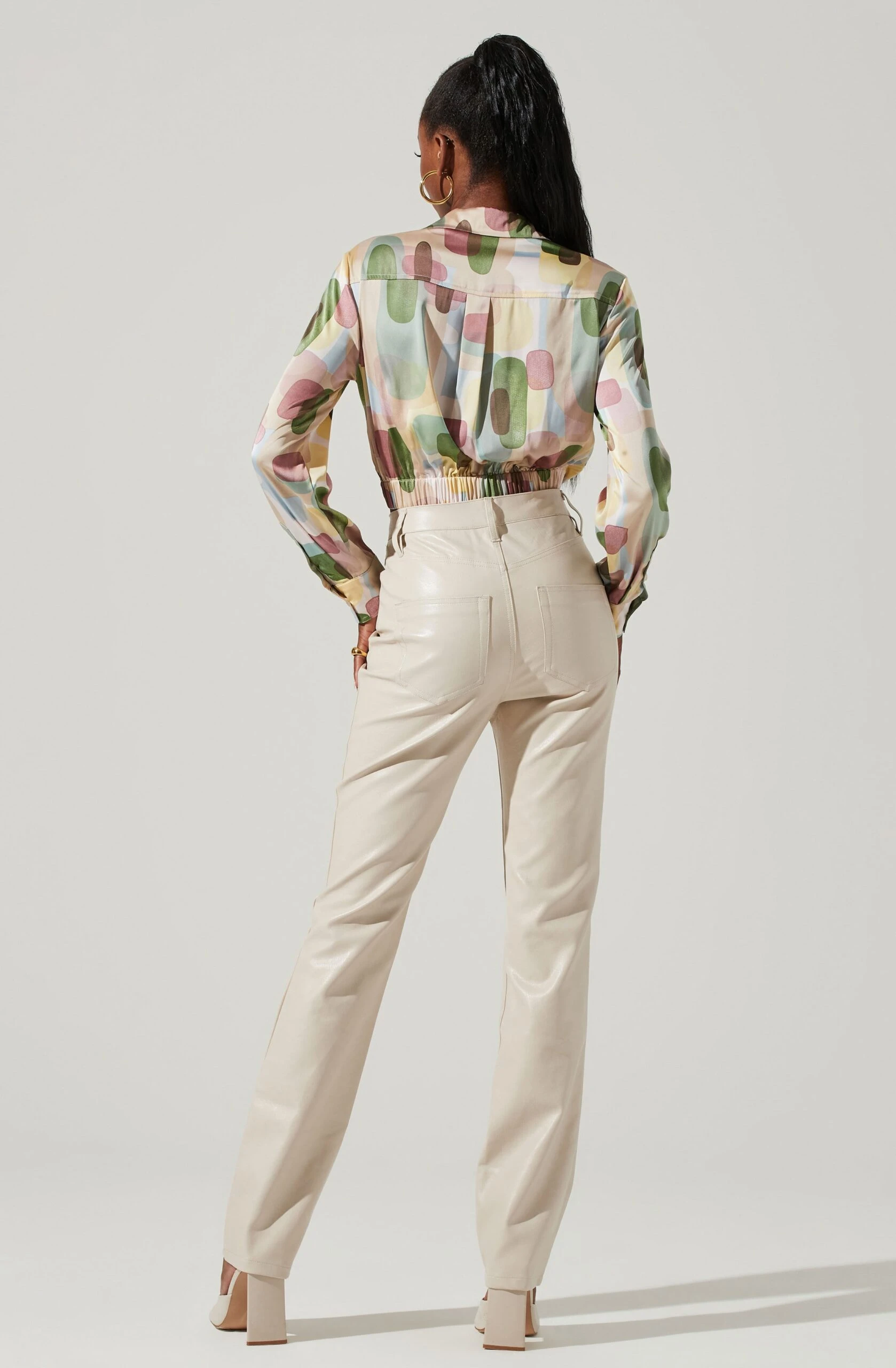 Camden Geo Print Button Down Top 6 Camden Geo Print Button Down Top - Image 4