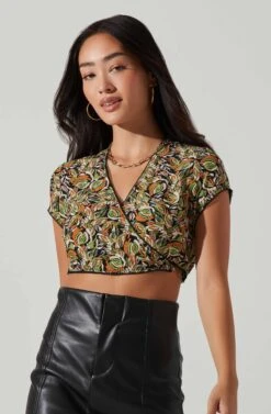 Sayla V-Neck Top -Chic Ladies Wear Shop ACT17741 BLACKGREENMULTI 2 2eee6665 a424 4440 8ec9 8228e2de5160