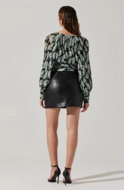 Pernilla Pleated Floral Puff Sleeve Top -Chic Ladies Wear Shop ACT17858 BLACKFLORAL 5