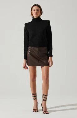 Daleyza Padded Shoulder Turtleneck Sweater 17 Daleyza Padded Shoulder Turtleneck Sweater -Chic Ladies Wear Shop ACT17899 BLACK 1