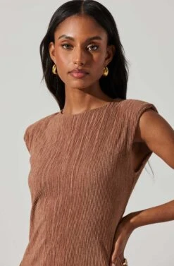 Plisse Straight Neck Midi Dress 23 Plisse Straight Neck Midi Dress -Chic Ladies Wear Shop ADR101830 BROWN 4