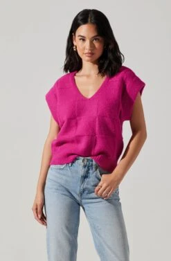 Checkered Sweater Vest 20 Checkered Sweater Vest -Chic Ladies Wear Shop ALT16416 CI FUCHSIA 3