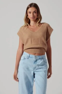 Checkered Sweater Vest 16 Checkered Sweater Vest -Chic Ladies Wear Shop ALT16416 CI TAUPE 3