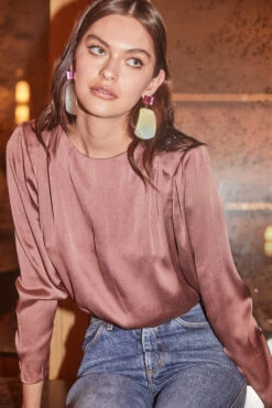 Crawford Satin Long Sleeve Top -Chic Ladies Wear Shop ASTR FALL21 PT2 34359 edited