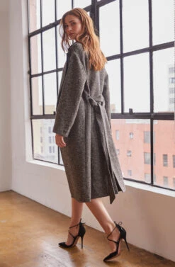 Rhodes Herringbone Tie Waist Coat -Chic Ladies Wear Shop ASTR FALL23 ASSETS 2141