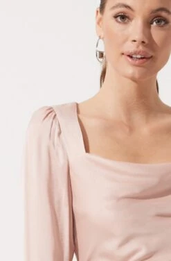 Long Sleeve Back Cutout Top -Chic Ladies Wear Shop AT16641 BLUSH 1030