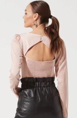 Long Sleeve Back Cutout Top -Chic Ladies Wear Shop AT16641 BLUSH 1031 2
