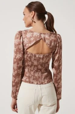 Floral Long Sleeve Back Cutout Top -Chic Ladies Wear Shop AT16641 TAUPE FLORAL 1035