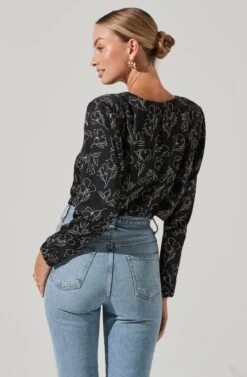 Pleated Shoulder Long Sleeve Floral Top -Chic Ladies Wear Shop AT16811 BLACKSKETCH 3