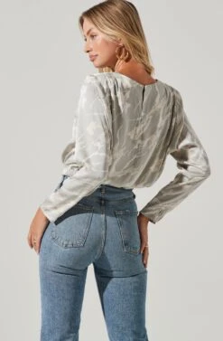 Pleated Shoulder Long Sleeve Floral Top -Chic Ladies Wear Shop AT16811 GREYPEACHMULTI 4