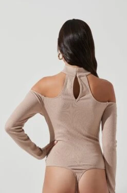 Long Sleeve Cutout Choker Bodysuit -Chic Ladies Wear Shop AT16968 NUDE 1145