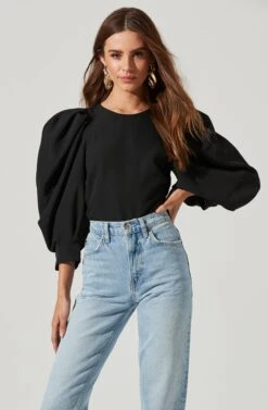 Bubble Half Sleeve Top