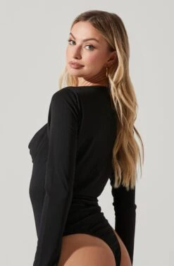 Nyra Sweetheart Long Sleeve Bodysuit -Chic Ladies Wear Shop AT17569 BLACK 4